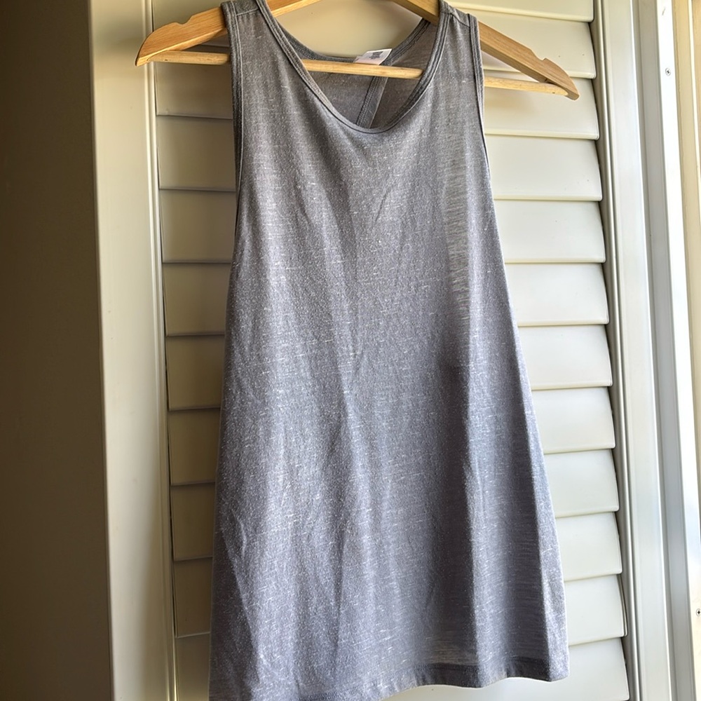 Victoria Sport Open Back shirt Size Small
